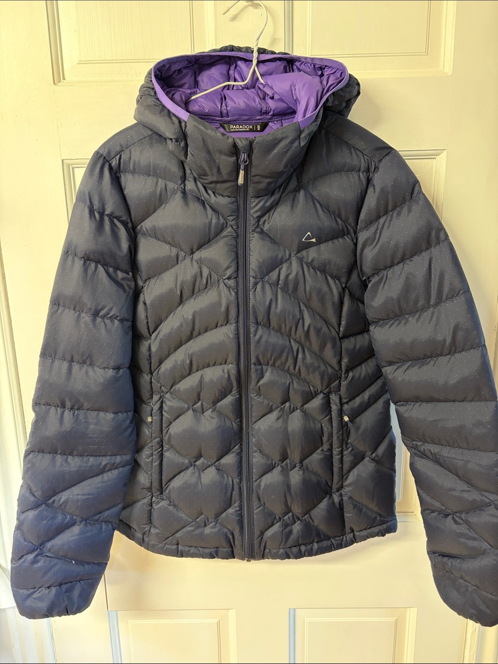 Paradox navy blue dotted three season down hooded puffer jacket women’s size M